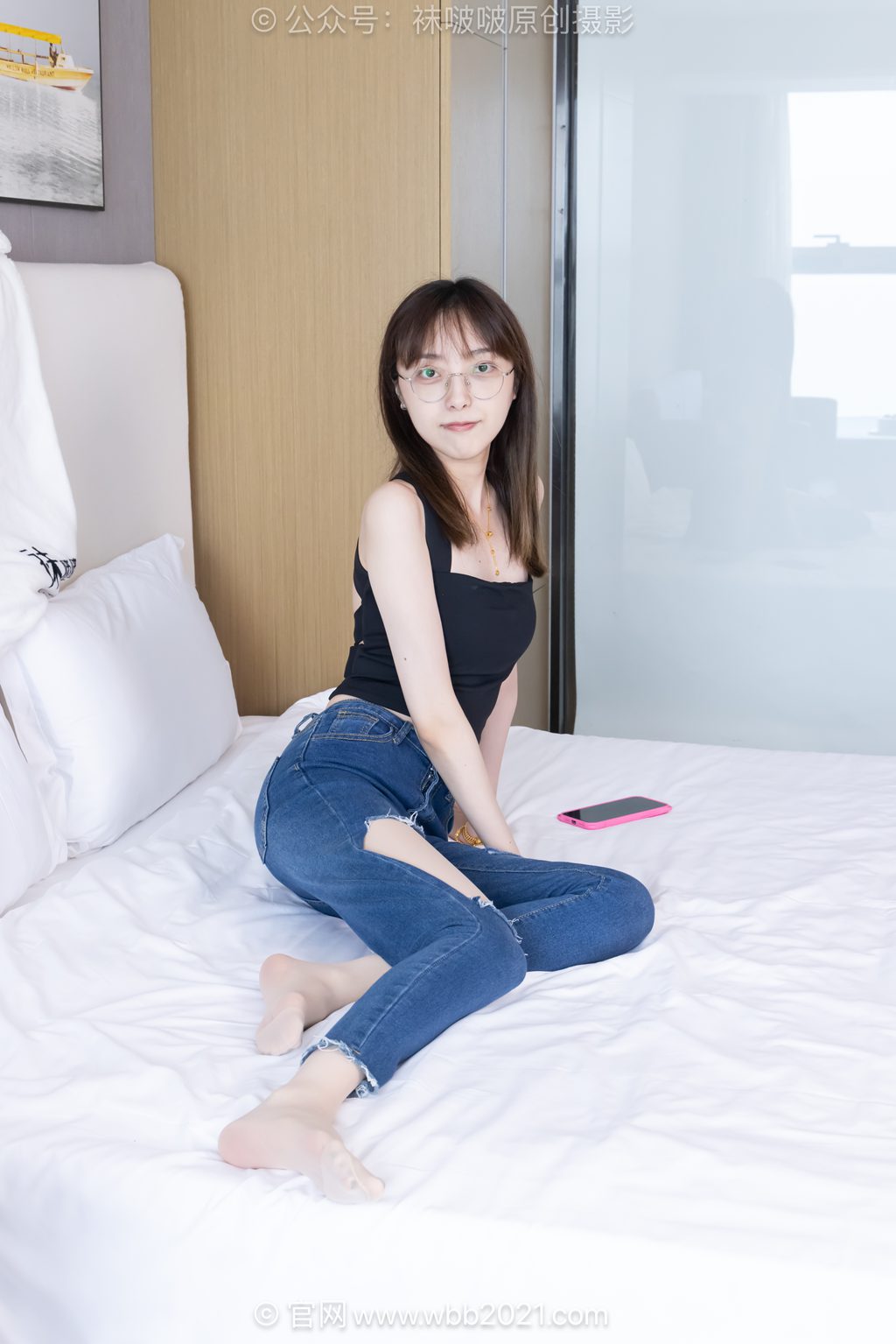 [BoBoSocks袜啵啵] NO.591 稚予-高跟凉鞋、薄肉丝（脚尖加固款）裤里丝、裸足（黑色美甲）[153P/1V/5.97G] 年费专享-第1张