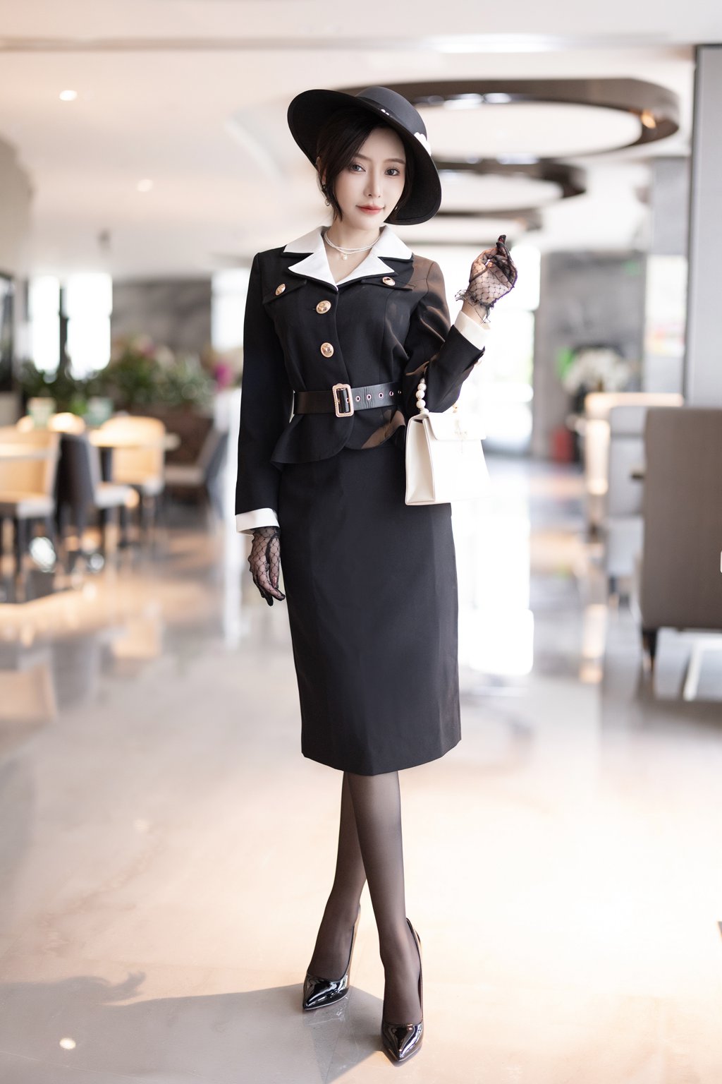 秀人模特@王馨瑶Yanni –黑色西装复古[91P/610MB] 年费专享-第1张