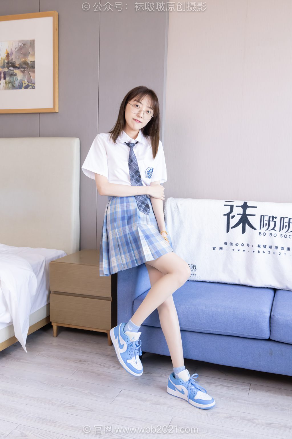 [BoBoSocks袜啵啵] NO.586 稚予-JK制服、板鞋、高跟鞋、薄肉丝、薄嘿丝 [140P/1V/5.95GB] 年费专享-第1张
