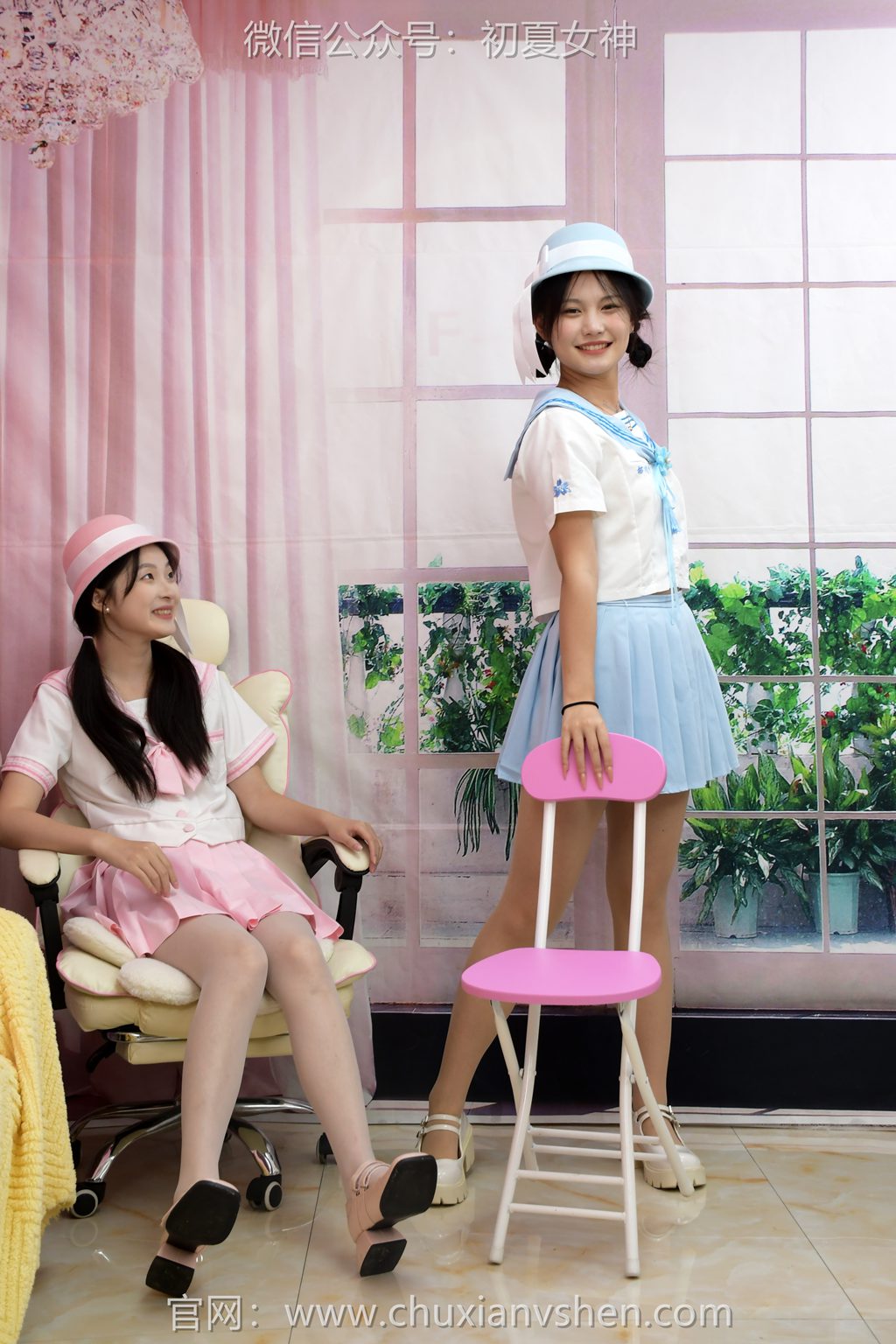 [初夏女神] NO.300 安妮&幺幺~【粉蓝双花】新来了几顶帽子，这不得献丑一下？[99P/1V/3.18GB] 其它写真-第1张