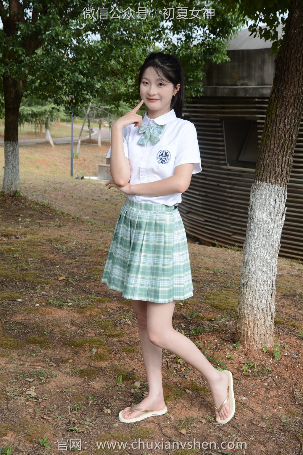 [初夏女神] NO.307 安妮【秋天拖鞋】好了好了，我的人字拖又来了 [140P/1V/5.89GB] 其它写真-第1张