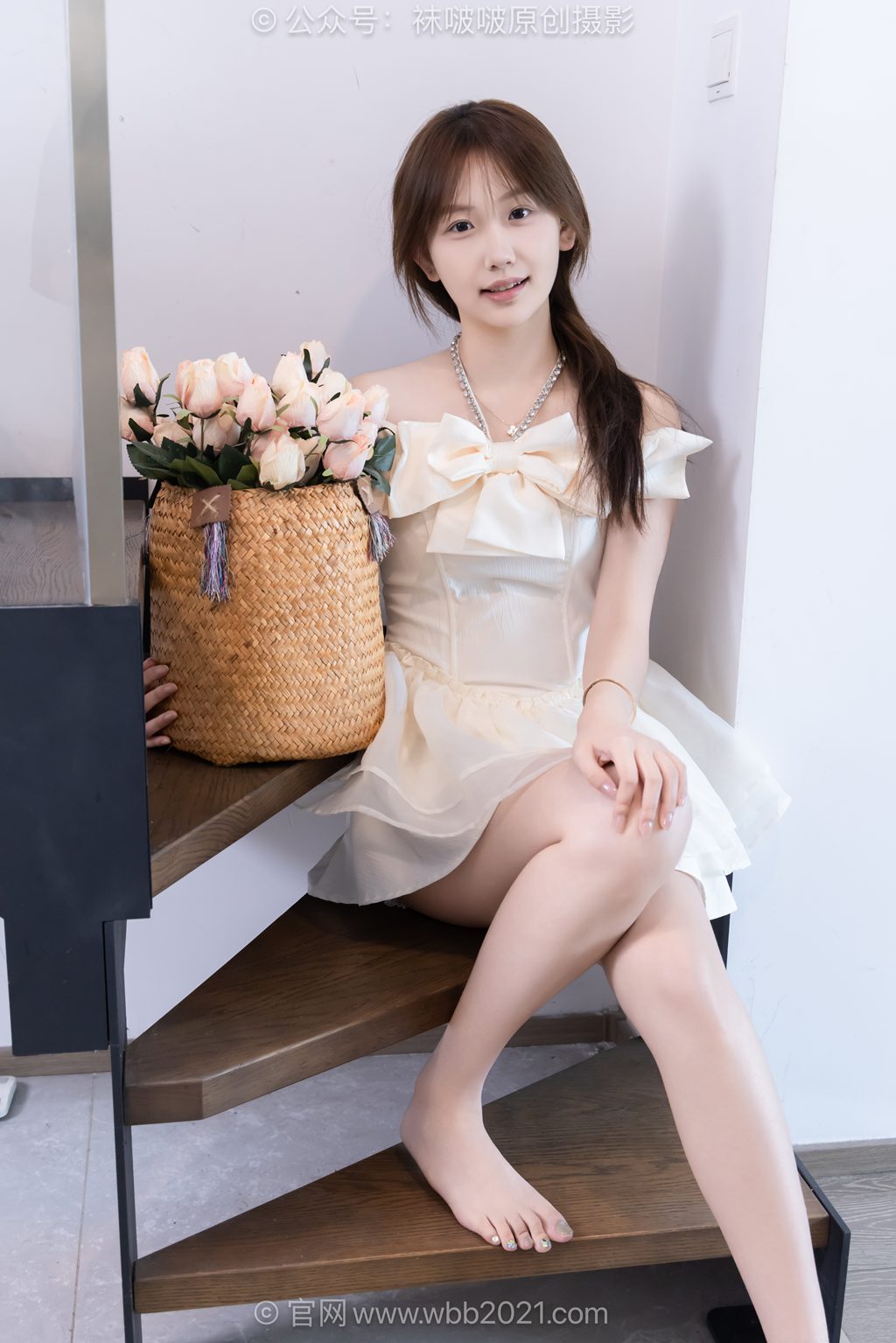 [BoBoSocks袜啵啵] NO.597 香菜-高跟鞋、低跟鞋、薄白丝、薄肉丝、裸足 [160P/1V/6.04GB] 年费专享-第2张