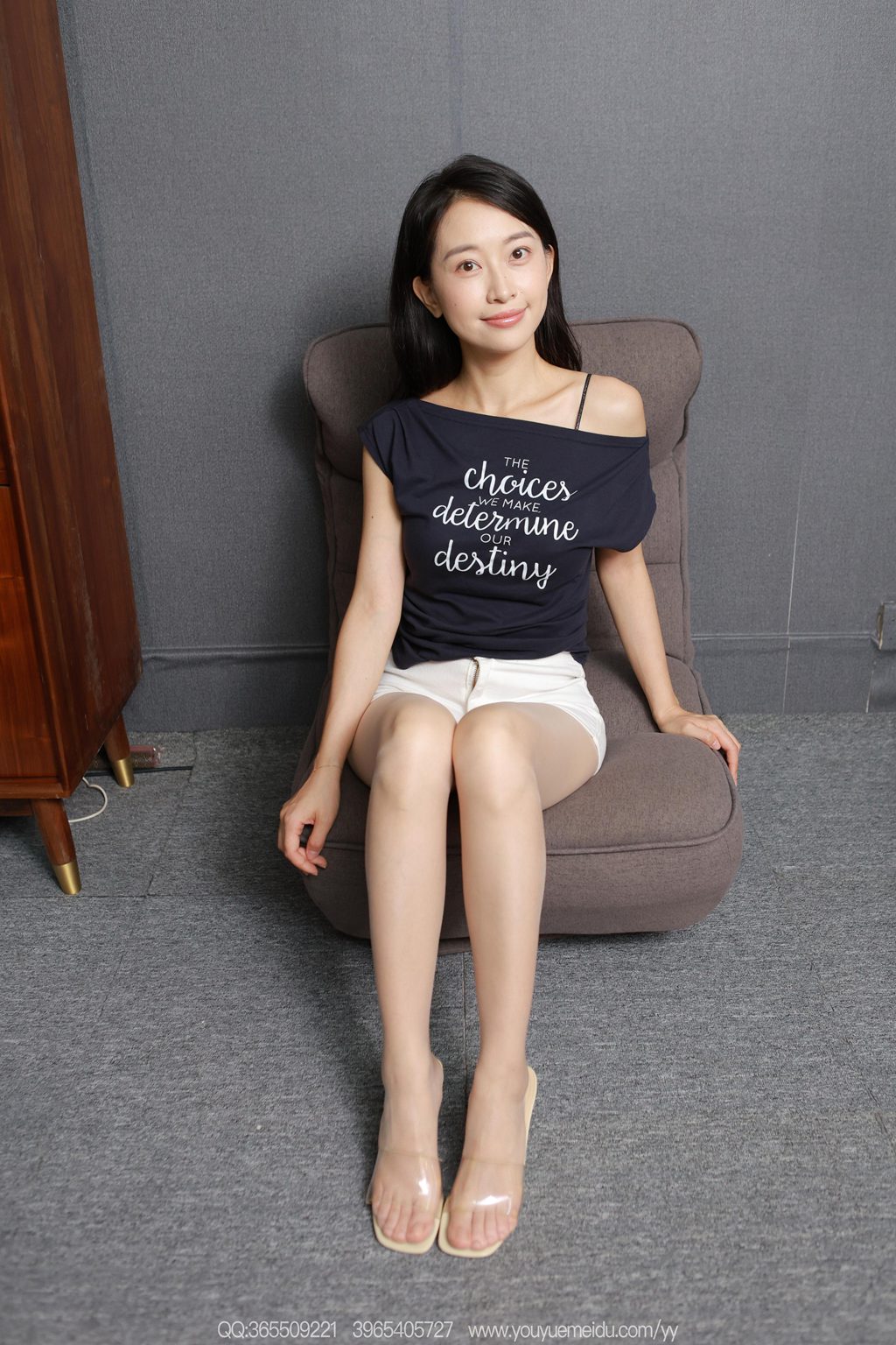 [IESS异思趣向] 2025.08.31 丝享家 2145 小婕《素人薄丝（下）》[90P/117MB] IESS异思趣向-第1张