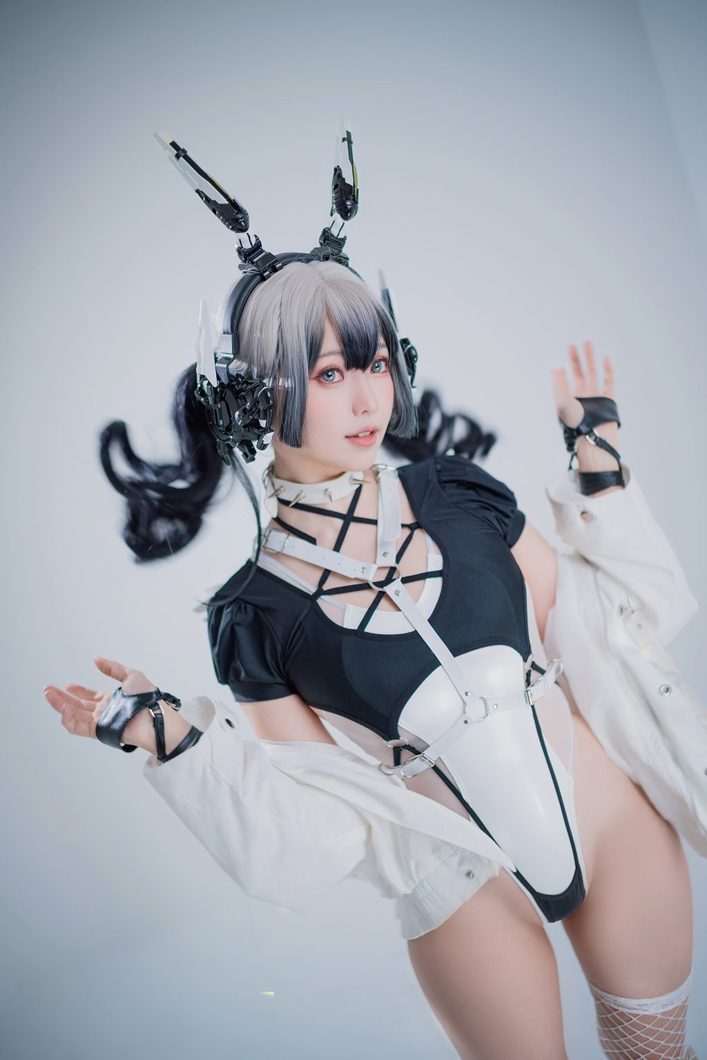 台湾Coser@ElyEE子  2022.June-T4 (4套+视频) [121P3V-226MB] 网红写真-第1张