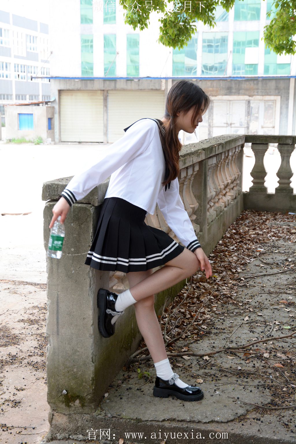 [爱月下] NO.410 嘟嘟~【脏袜留忆】小白袜沾泥，记录一场随性小冒险。[101P/1V/4.72G] 年费专享-第4张