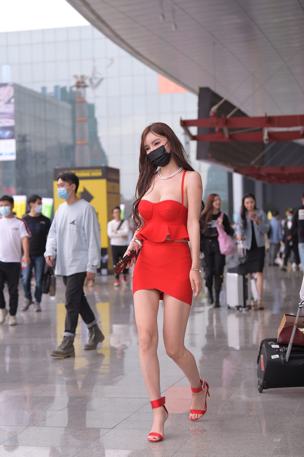 魔镜街拍 NO.202-精选街拍-红裙酥胸美女[131P/129MB] 其它写真-第4张