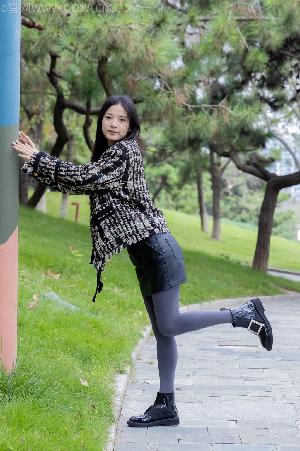 勿恋传媒 NO.2549 茯苓-秋色的尾声 [250P/1V/5.19GB] 其它写真-第4张