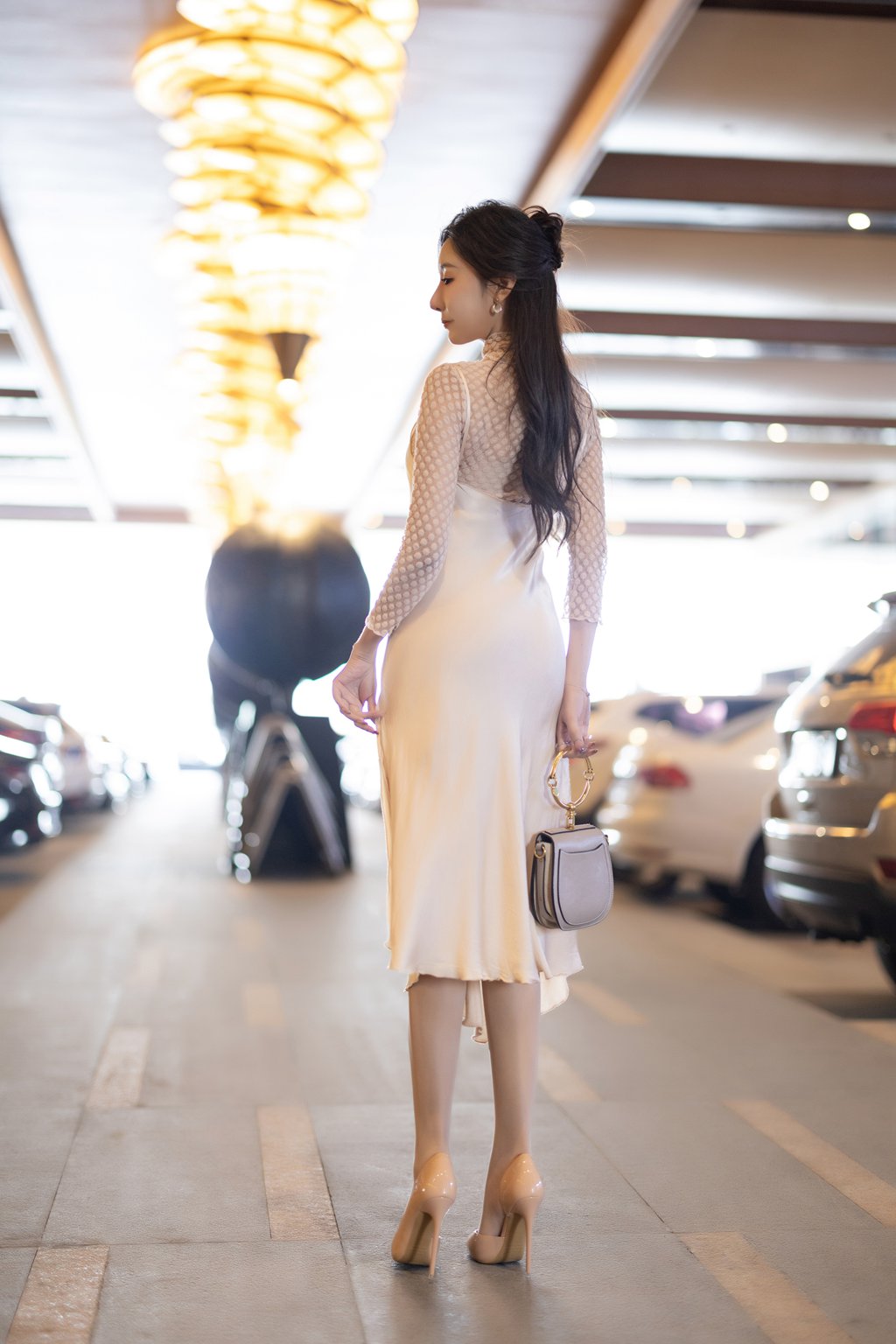 秀人模特@王馨瑶Yanni –白色丝袜[121P/781MB] 年费专享-第3张