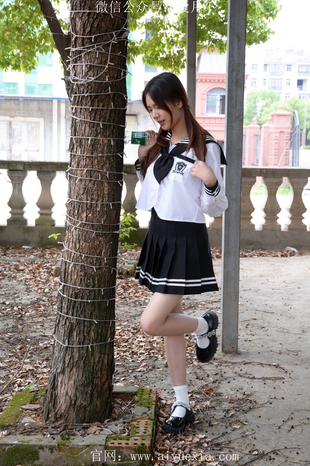 [爱月下] NO.410 嘟嘟~【脏袜留忆】小白袜沾泥，记录一场随性小冒险。[101P/1V/4.72G] 年费专享-第3张