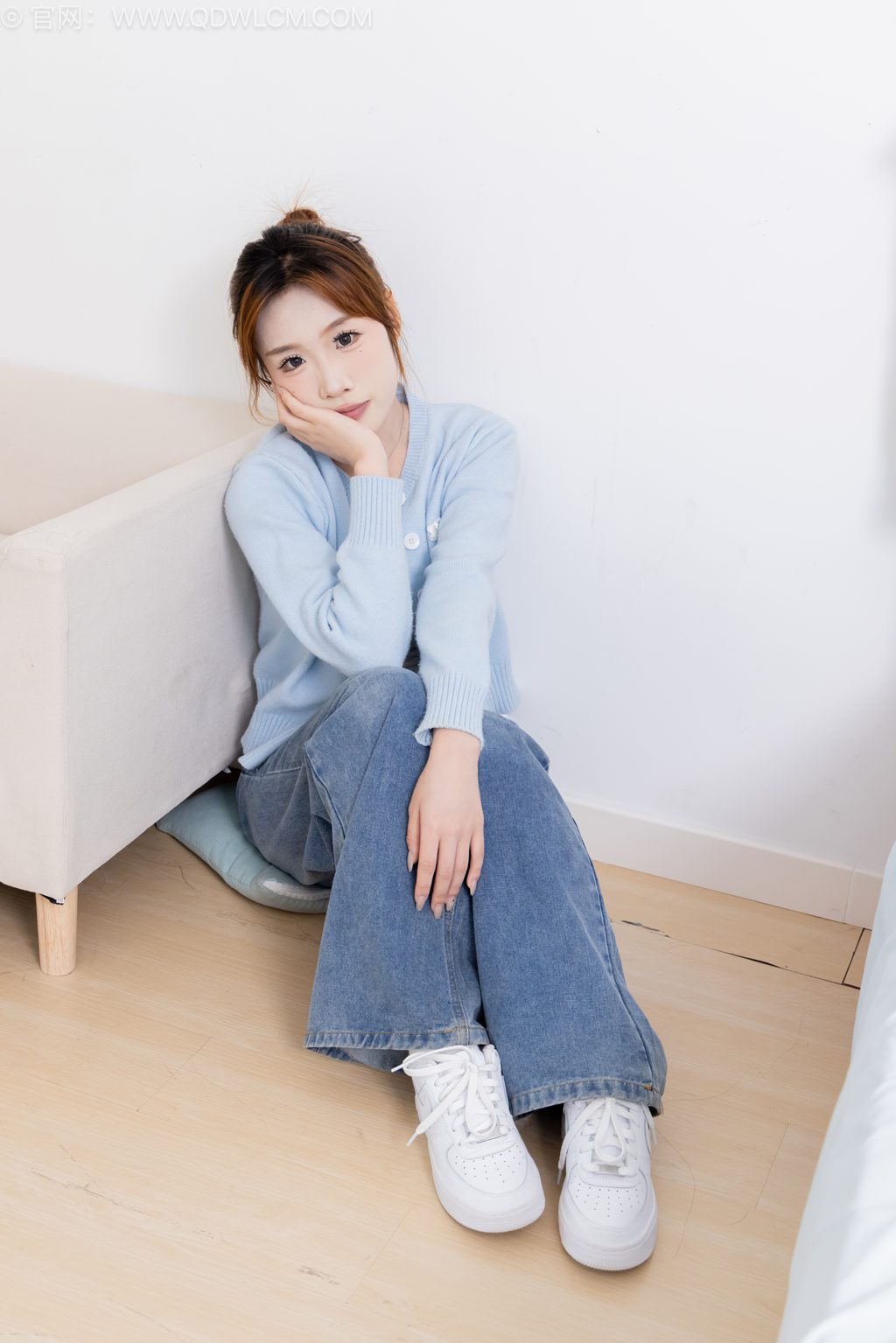 勿恋传媒 NO.2545 小艺-一片刻雪 [150P/1V/3.39GB] 其它写真-第3张