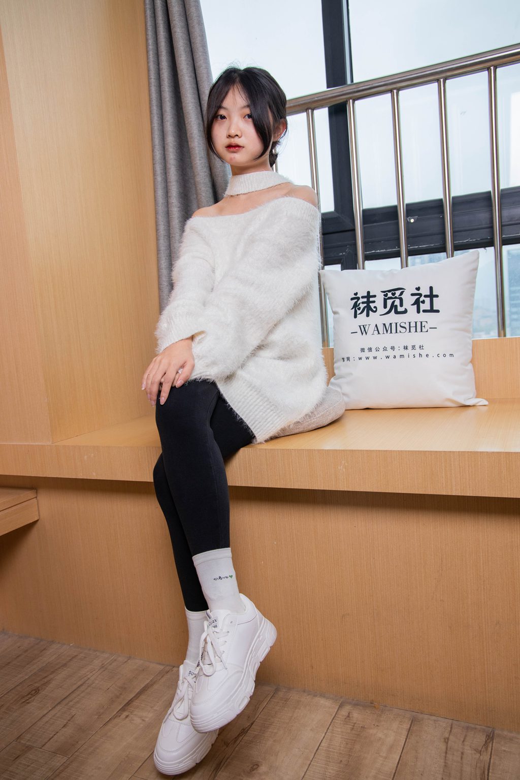 [袜觅社] 淘宝素材 第三期 香香 [102P/1V/1.15G] 年费专享-第3张