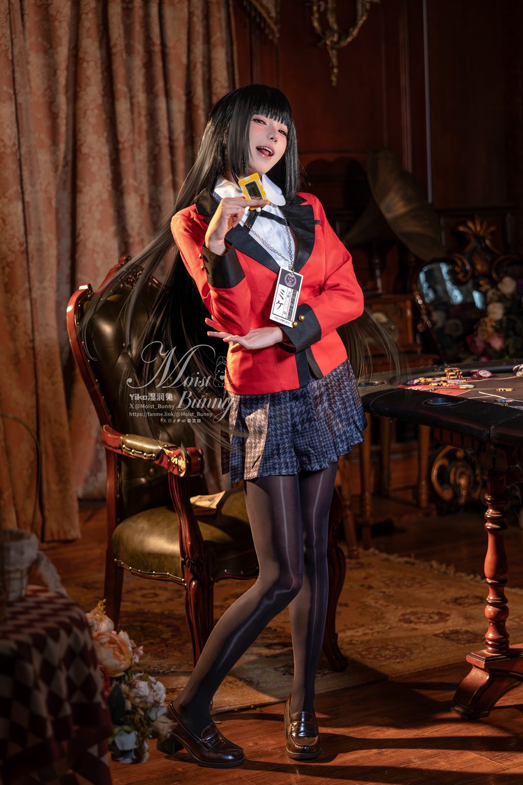 网紅博主@咬一口兔娘(黏黏团子兔) 狂赌之梦 [91P/1V/2.19G] 网红写真-第2张