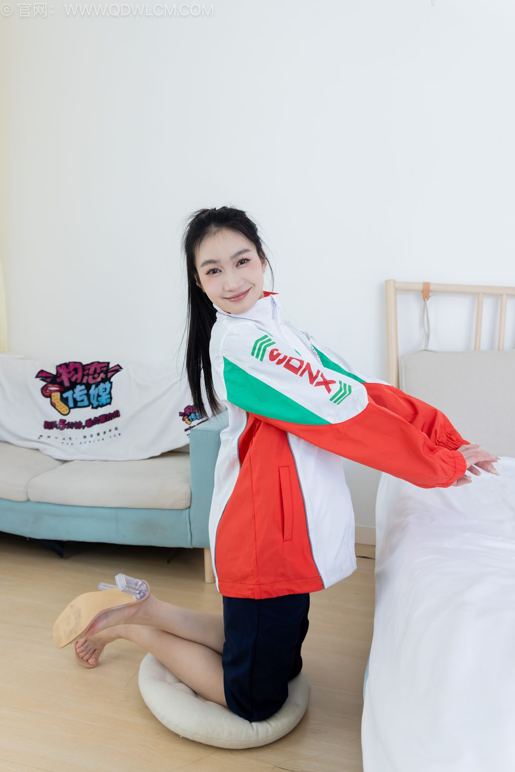 勿恋传媒 NO.2525 小影（盲盒）[168P/1V/3.36GB] 其它写真-第2张