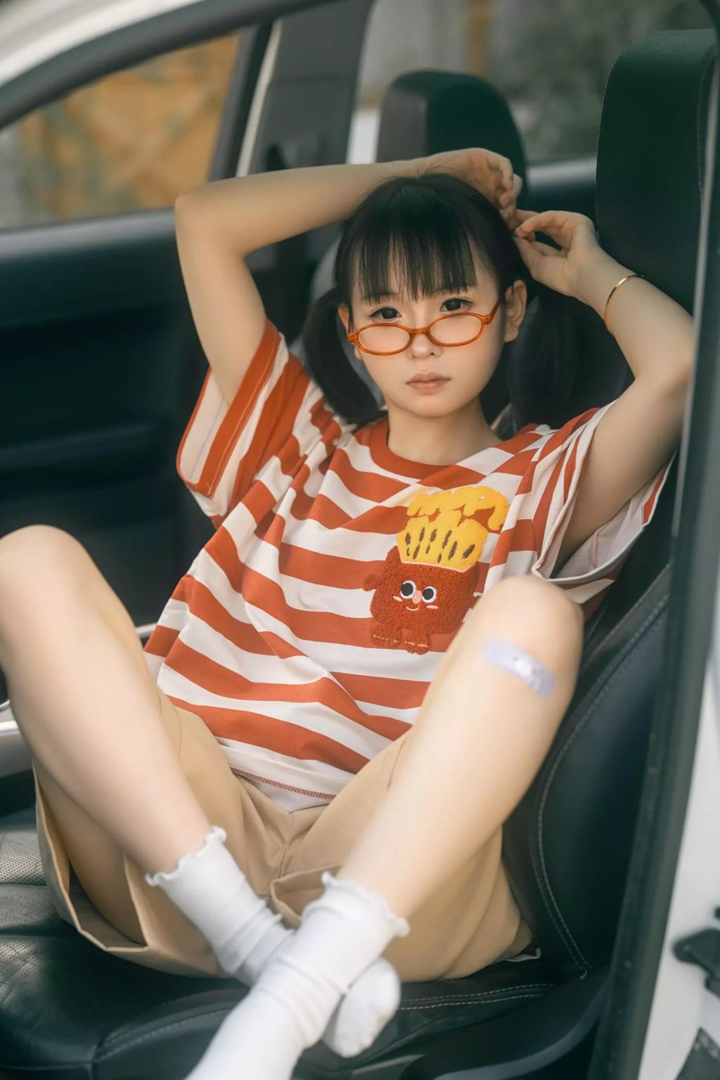 网紅Coser@幼水铃衣 –周末郊游[62P-93.6M] 网红写真-第2张