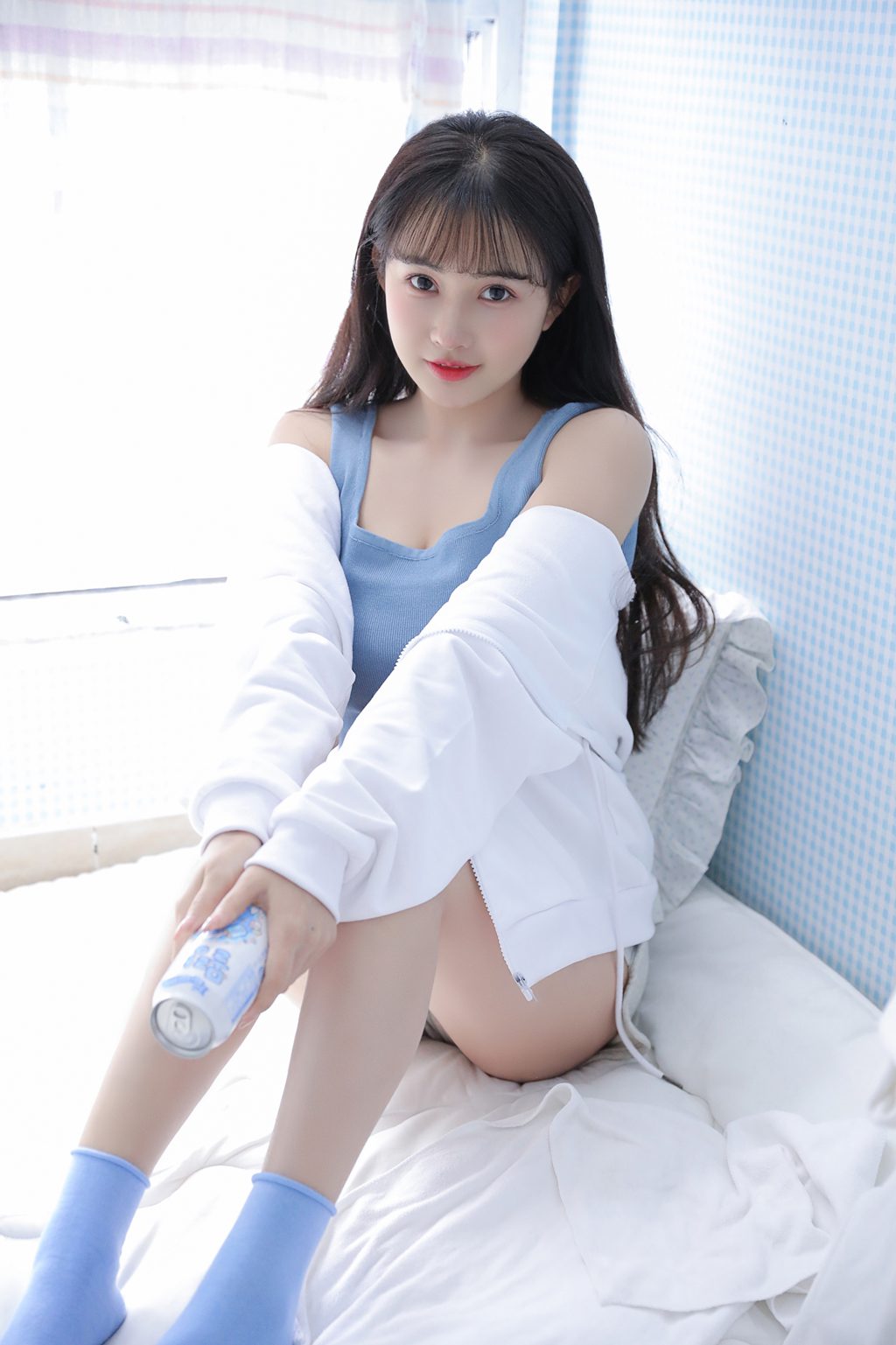 人气Coser@遇见初夏 邻家小妹[26P-148MB] 网红写真-第1张