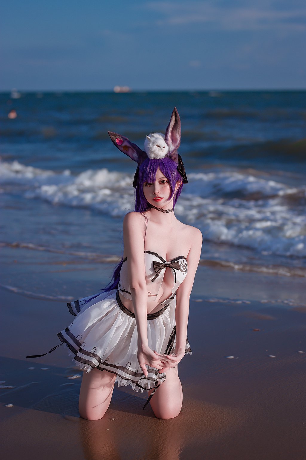 人气动漫博主@二佐Nisa《泰拉夏日纪事》方舟暗索泳装 [29P/377MB] 网红写真-第1张