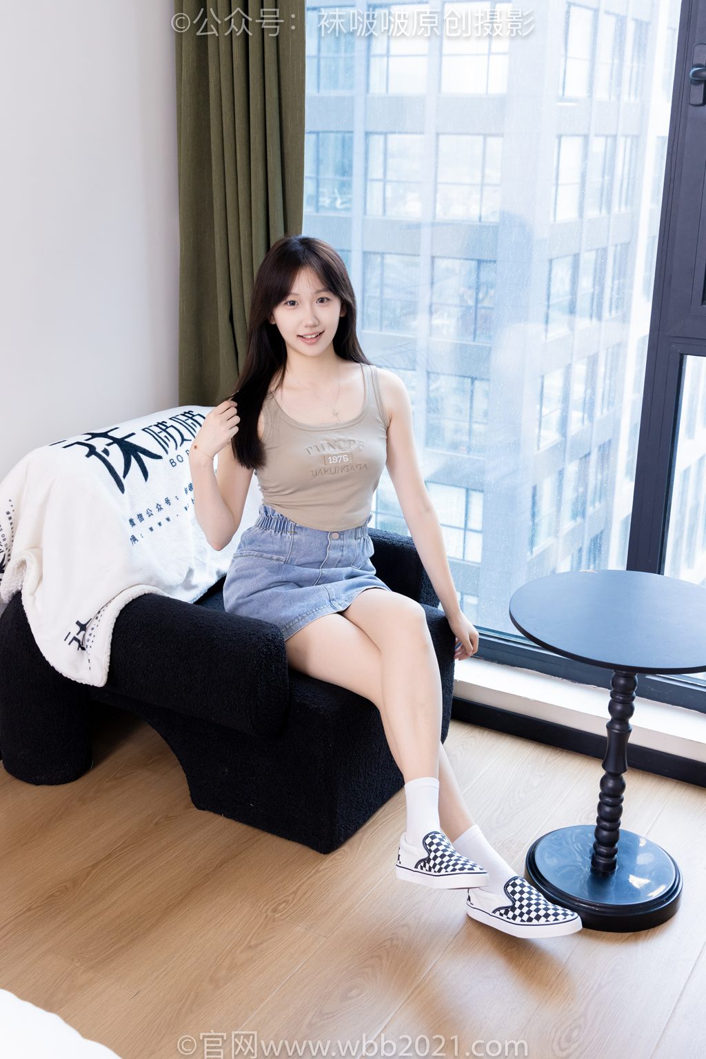 [BoBoSocks袜啵啵] NO.599 香菜-帆布鞋、白棉袜、薄肉丝 [141P/1V/7.21GB] 年费专享-第1张