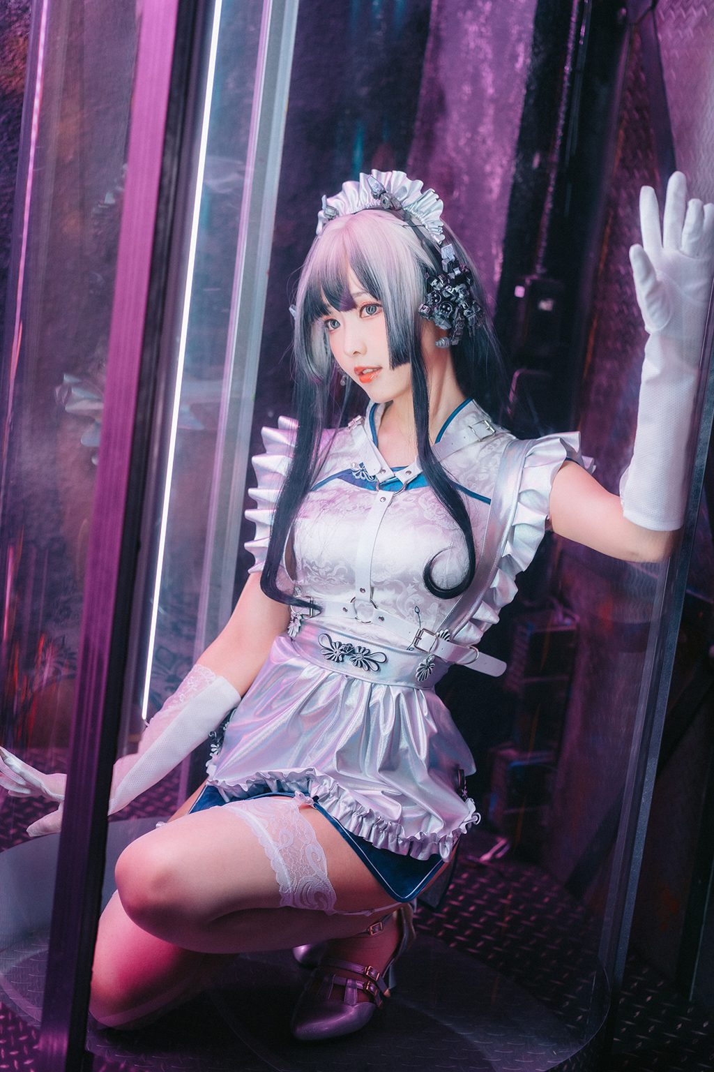 台湾Coser@ElyEE子 賽博女僕 Violane青輝石 [28P62MB] 网红写真-第2张