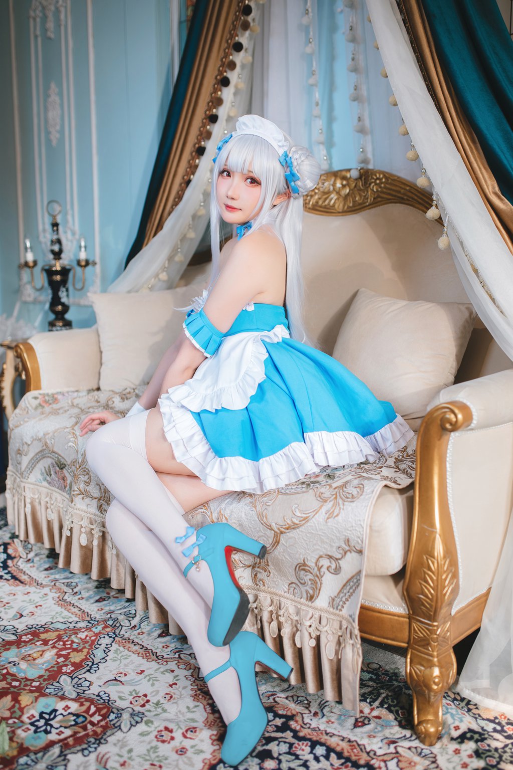 动漫Coser@瓜希酱 碧蓝航线 小天鹅女仆 [22P-100MB] 网红写真-第1张
