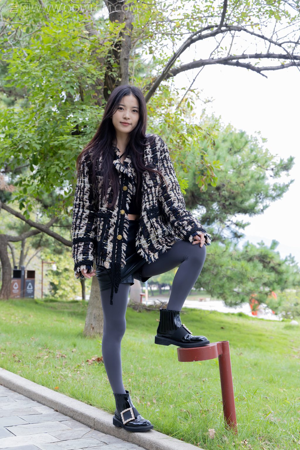 勿恋传媒 NO.2549 茯苓-秋色的尾声 [250P/1V/5.19GB] 其它写真-第1张