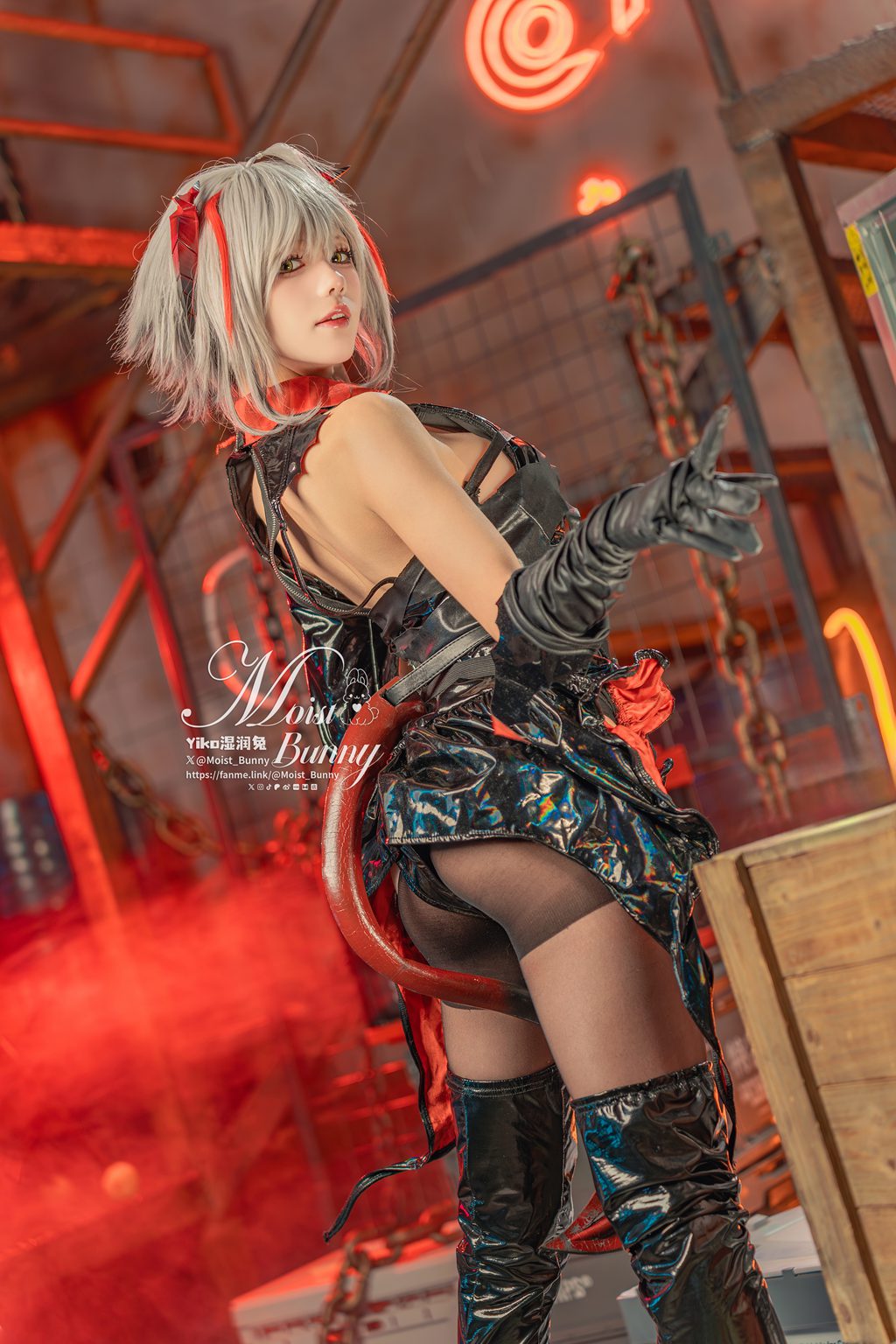 网紅博主@咬一口兔娘(黏黏团子兔) 2月作品『愚夜密函-W』[71P-1V-1.15G] 网红写真-第4张