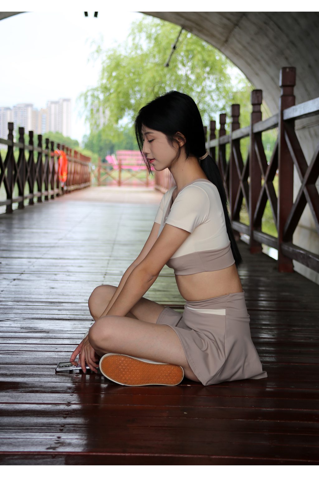 [爱月下] NO.094 秀秀~【桥洞求生】猜猜今天为什么在桥洞拍的？（无印照片版）[110P/1.93GB] 年费专享-第4张
