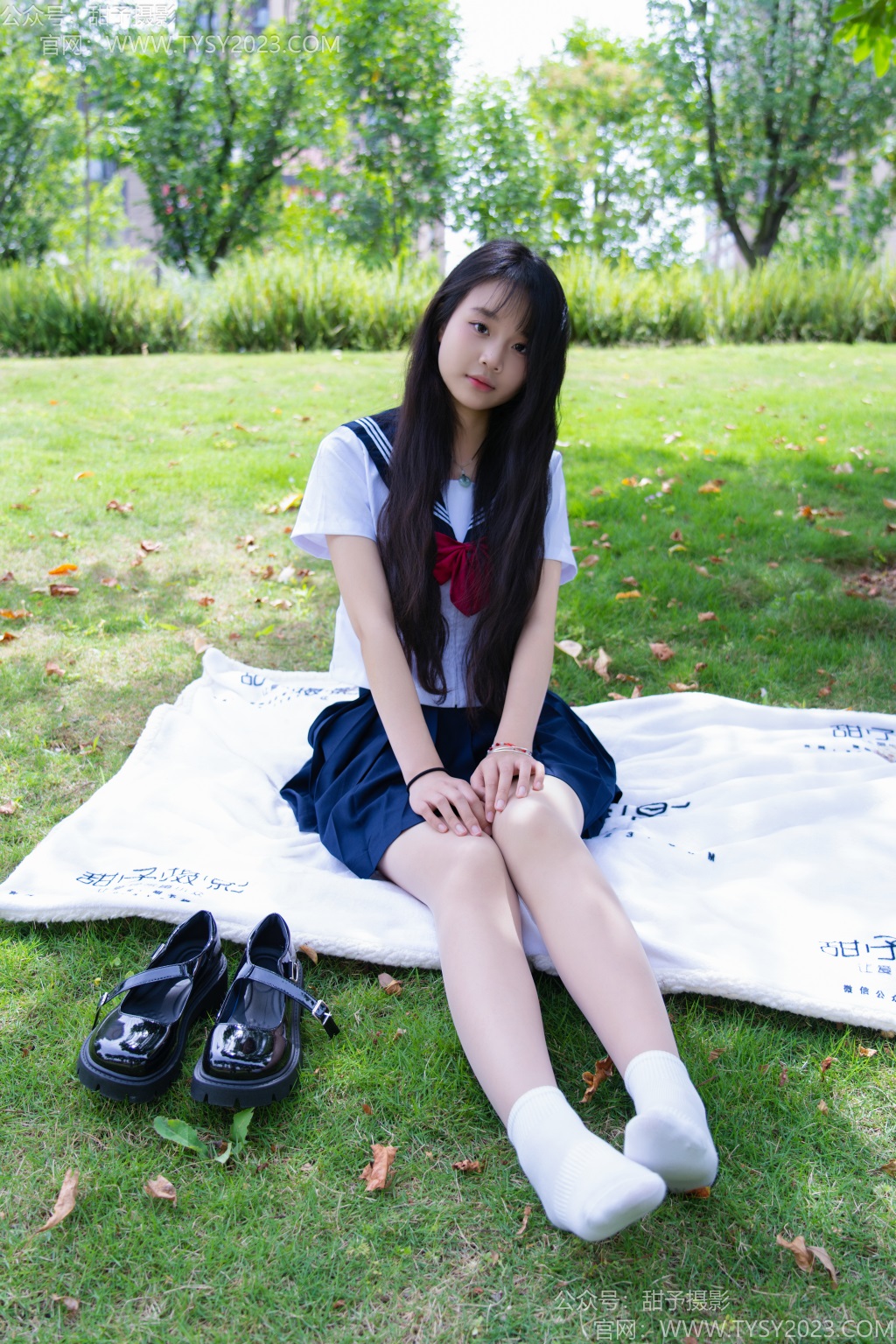 甜予摄影 NO.214 小橙子-平底鞋、白棉袜、薄肉丝（脚尖加固）（完整版）[135P/2V/9.35G] 年费专享-第4张