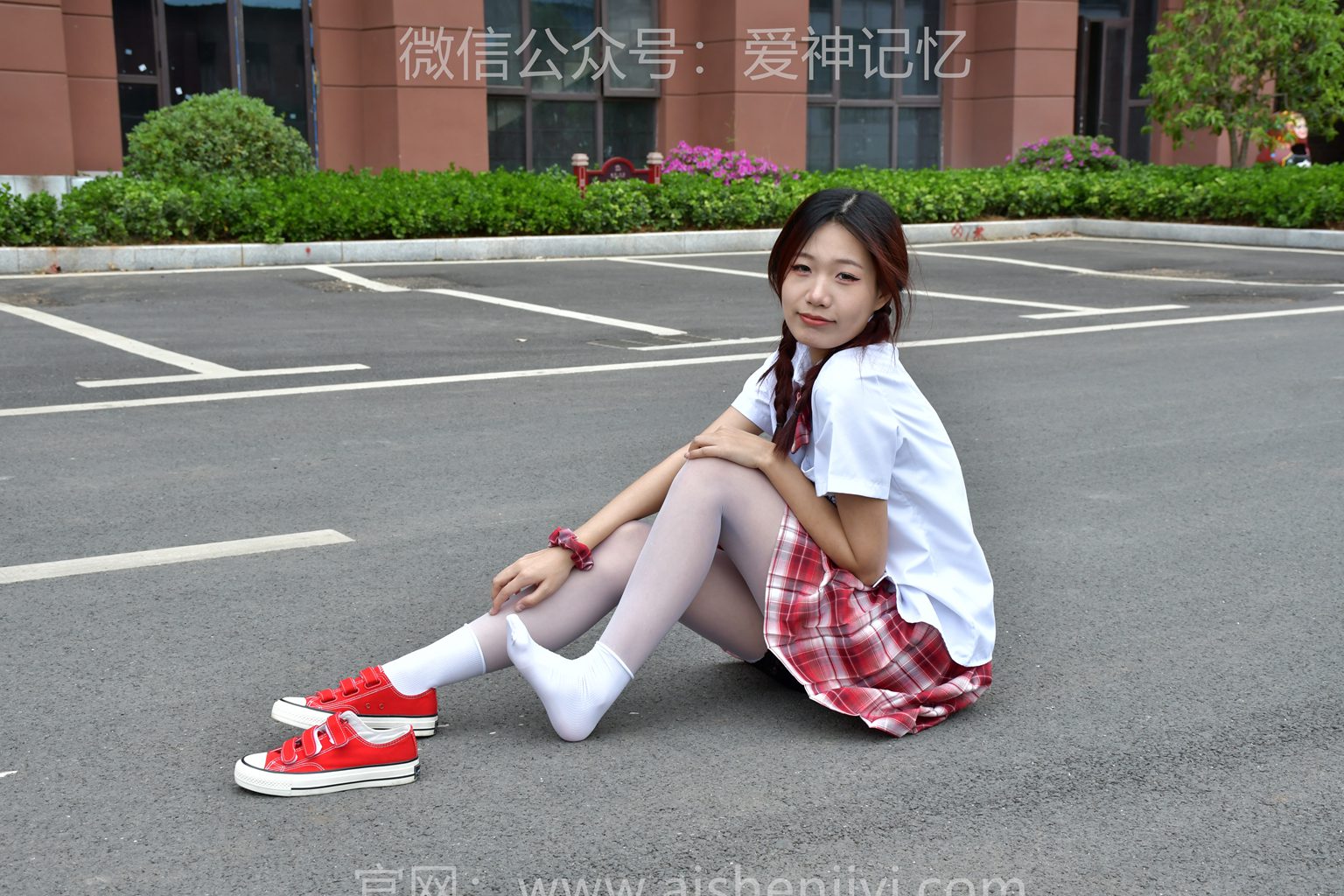 爱神记忆@NO.138 阿若~《手拎红鞋》午后，在空无一人的大道上玩了半小时。[100P/1.82GB] 年费专享-第4张