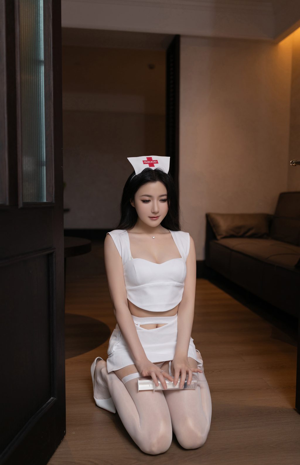 秀人内购@鱼子酱Fish – 内购系列 白色护士[120P/1.18GB] 其它写真-第3张