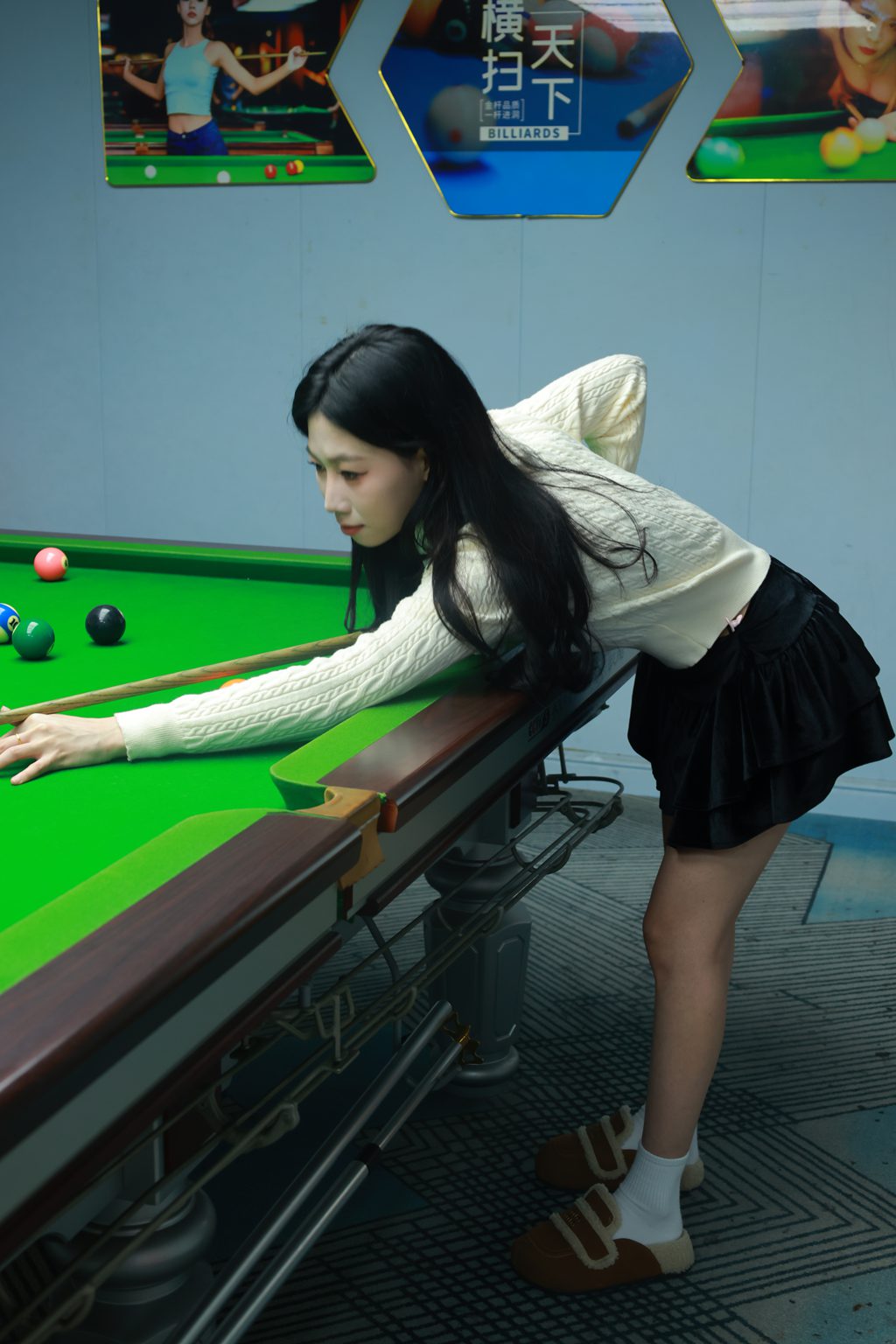 知足小岛 第210期-小U-台球厅摄影（无水印全套版）[416P/2V/22.41GB] 单购-第3张