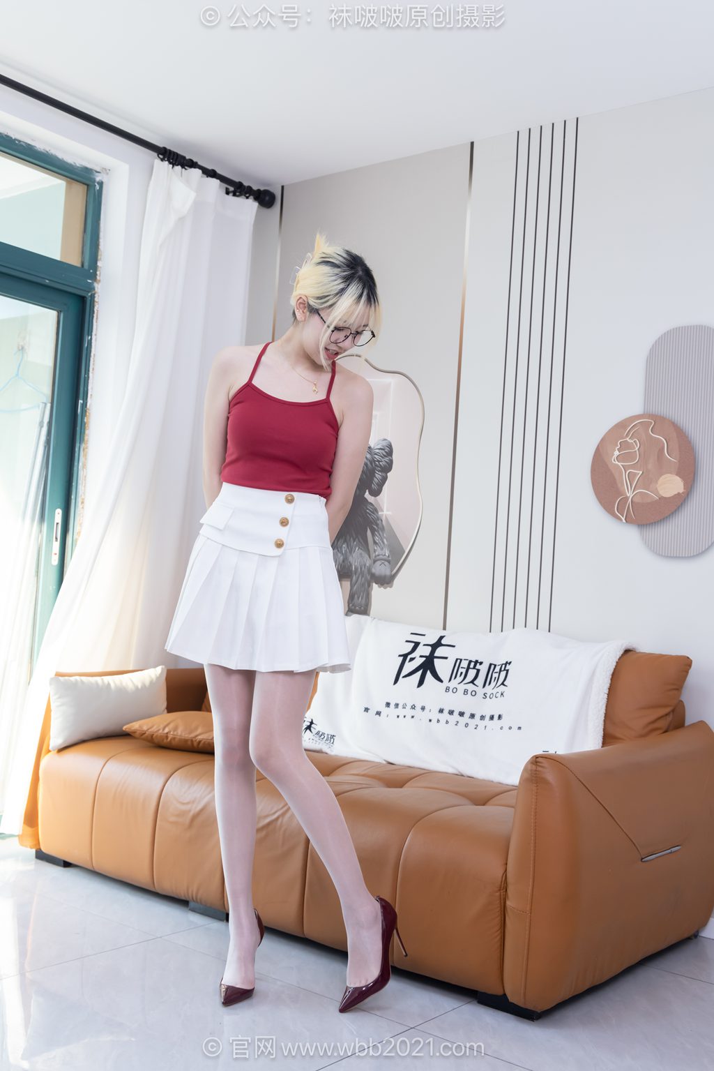 [BoBoSocks袜啵啵] NO.612 小甜豆-高跟鞋、油亮薄白丝 [150P/1V/5.08GB] 年费专享-第3张