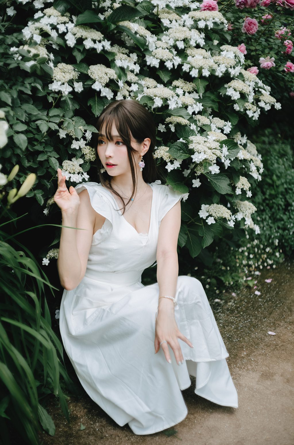 台湾Coser@ElyEE子 2024 July-Tier 3 A.Rainy Season雨季繡球花 [31P2V65MB] 网红写真-第3张