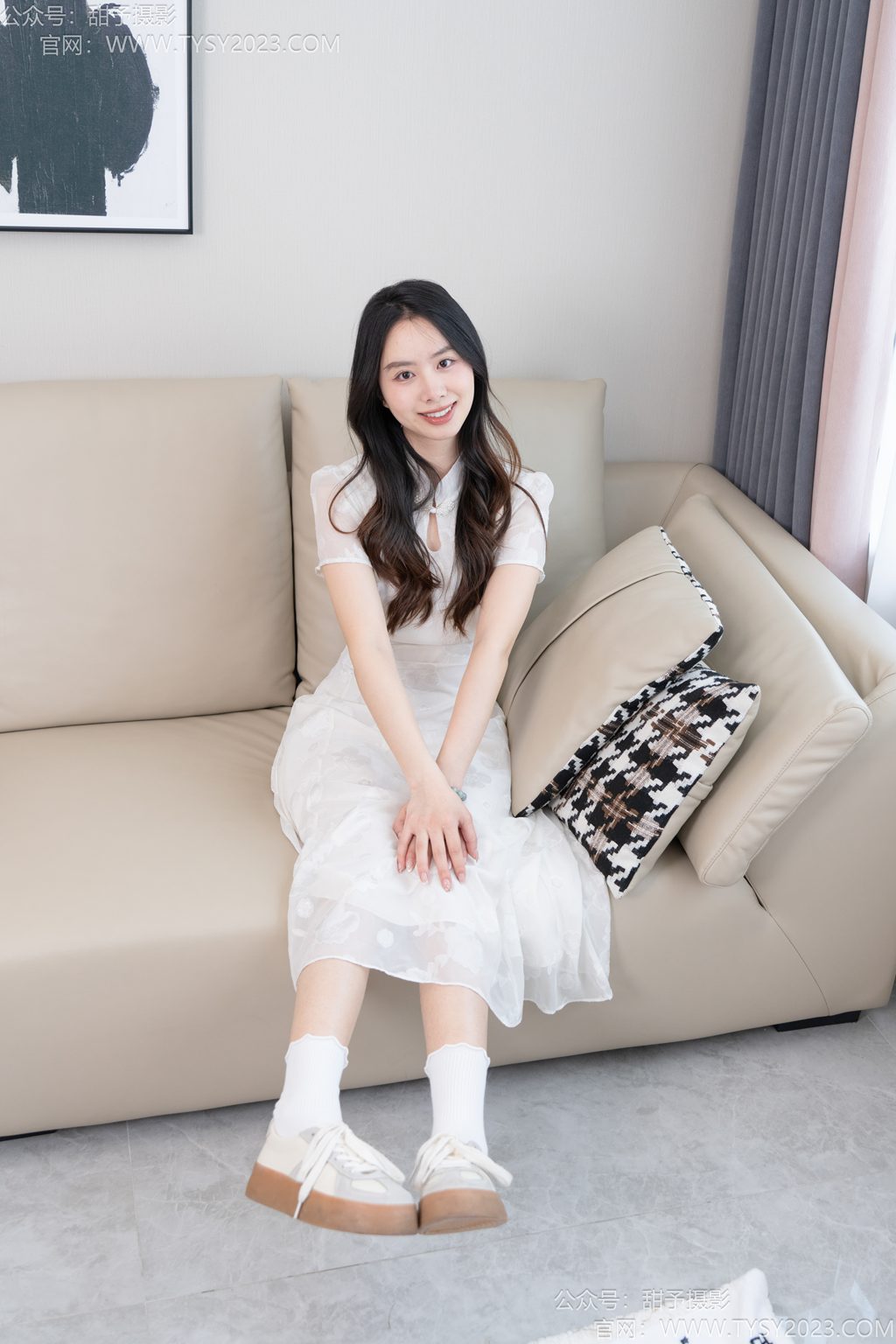 [甜予摄影] NO.198 知知 板鞋、白棉袜、裸足（完整版）[125P/2V/9.21GB] 年费专享-第2张