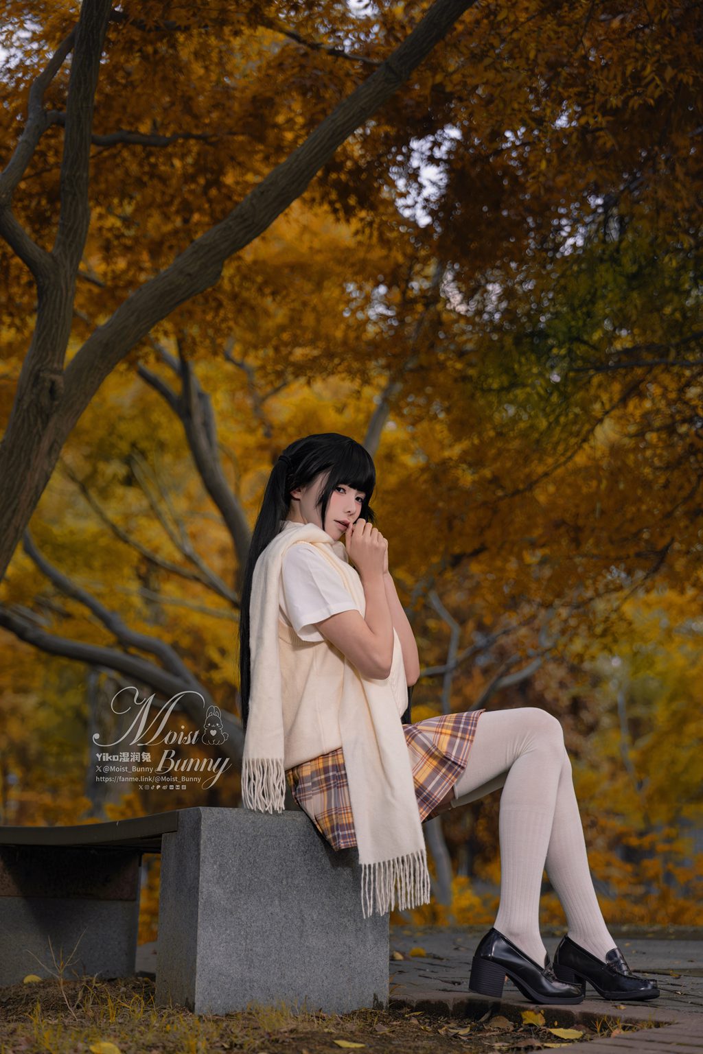 网紅博主@咬一口兔娘(黏黏团子兔) 25年01月月票 特典『冬の邂逅』+小舞蹈[42P-2V-1.27G] 网红写真-第2张