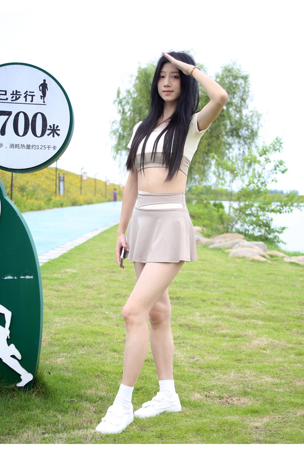 [爱月下] NO.094 秀秀~【桥洞求生】猜猜今天为什么在桥洞拍的？（无印照片版）[110P/1.93GB] 年费专享-第2张