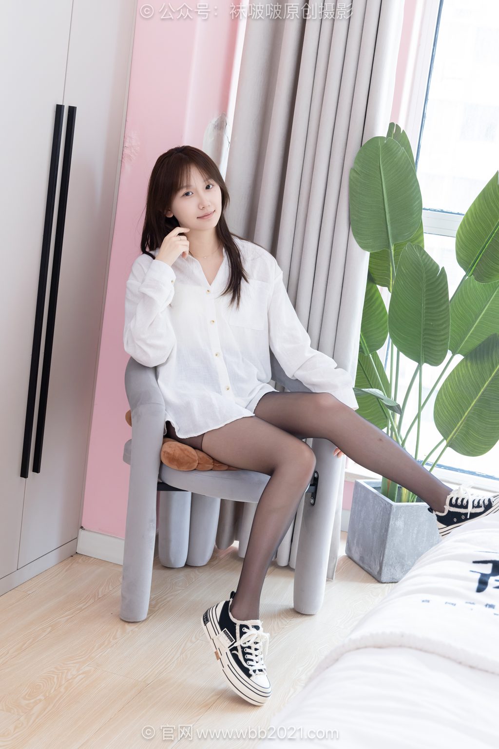 [BoBoSocks袜啵啵] NO.618 香菜-帆布鞋、薄嘿丝 [146P/1V/5.44GB] 年费专享-第2张