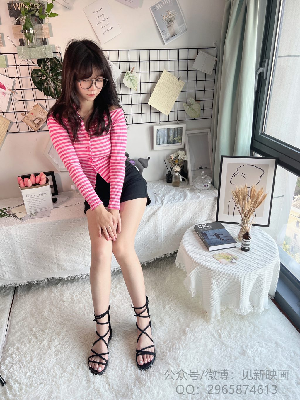 [觅芙少女] 早期套图视频系列 第五期 草莓小姐姐 粉衣热裤黑白凉鞋[247P/2V/8.63GB] 年费专享-第2张