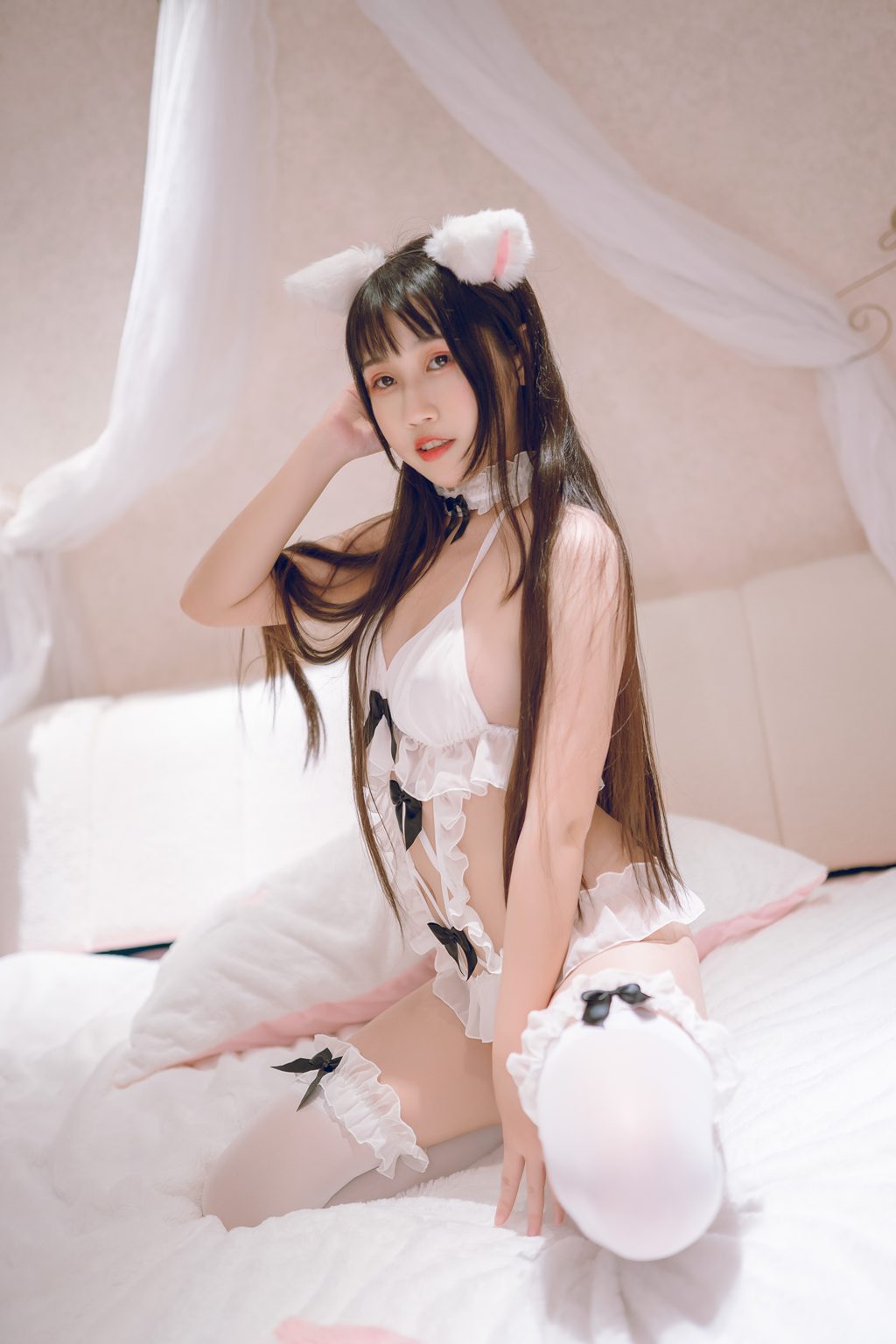 动漫博主@不呆猫  狐狸 [26P-88MB] 网红写真-第1张