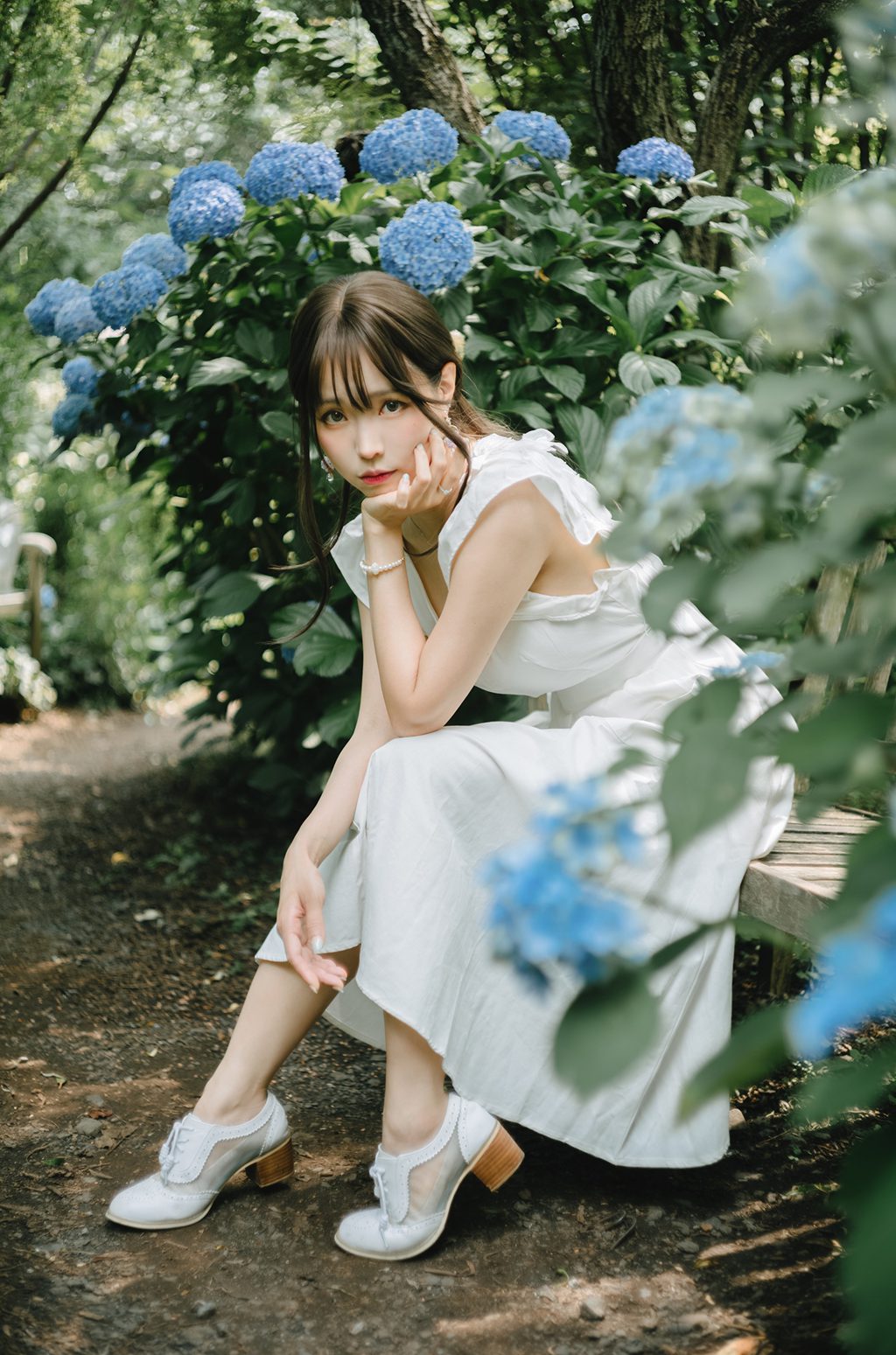 台湾Coser@ElyEE子 2024 July-Tier 3 A.Rainy Season雨季繡球花 [31P2V65MB] 网红写真-第1张