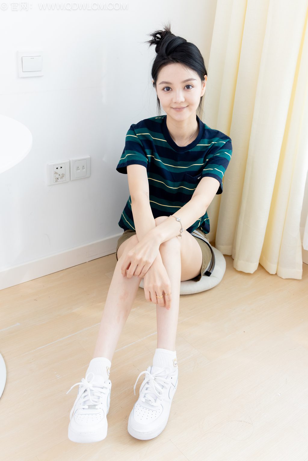 勿恋传媒 NO.2581 小熊-圣诞快乐~ [150P/1V/3.14GB] 其它写真-第1张