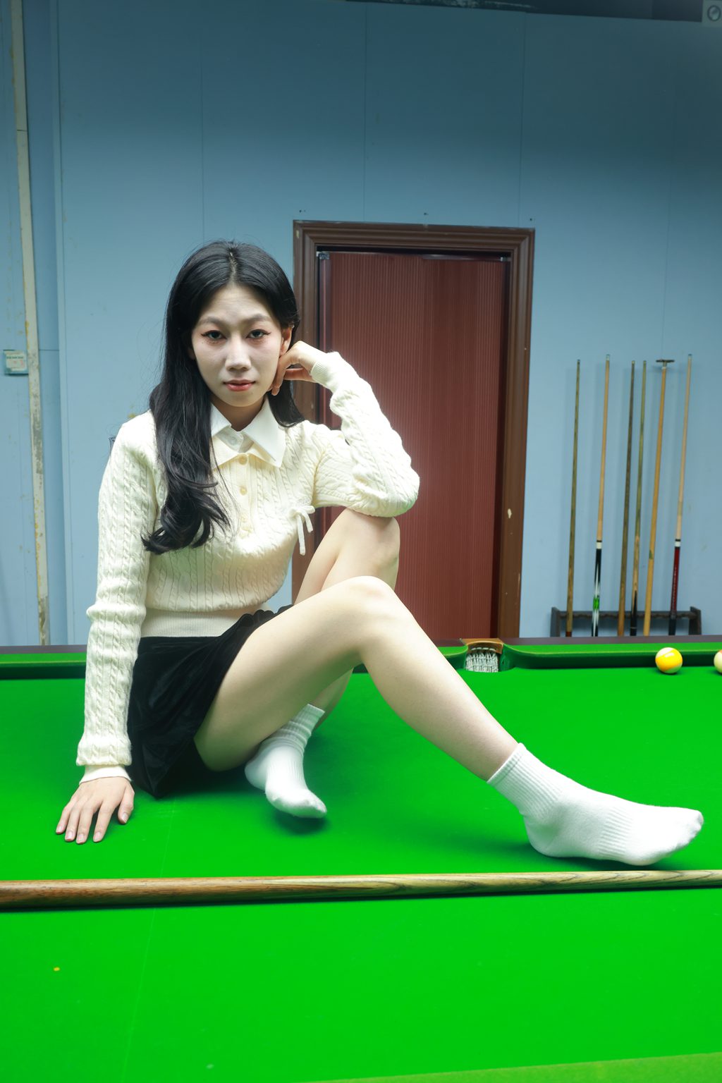 知足小岛 第210期-小U-台球厅摄影（无水印全套版）[416P/2V/22.41GB] 单购-第1张