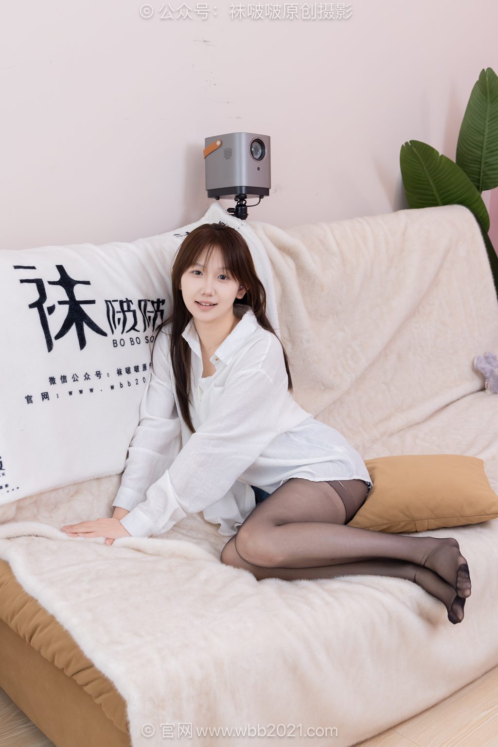 [BoBoSocks袜啵啵] NO.618 香菜-帆布鞋、薄嘿丝 [146P/1V/5.44GB] 年费专享-第1张