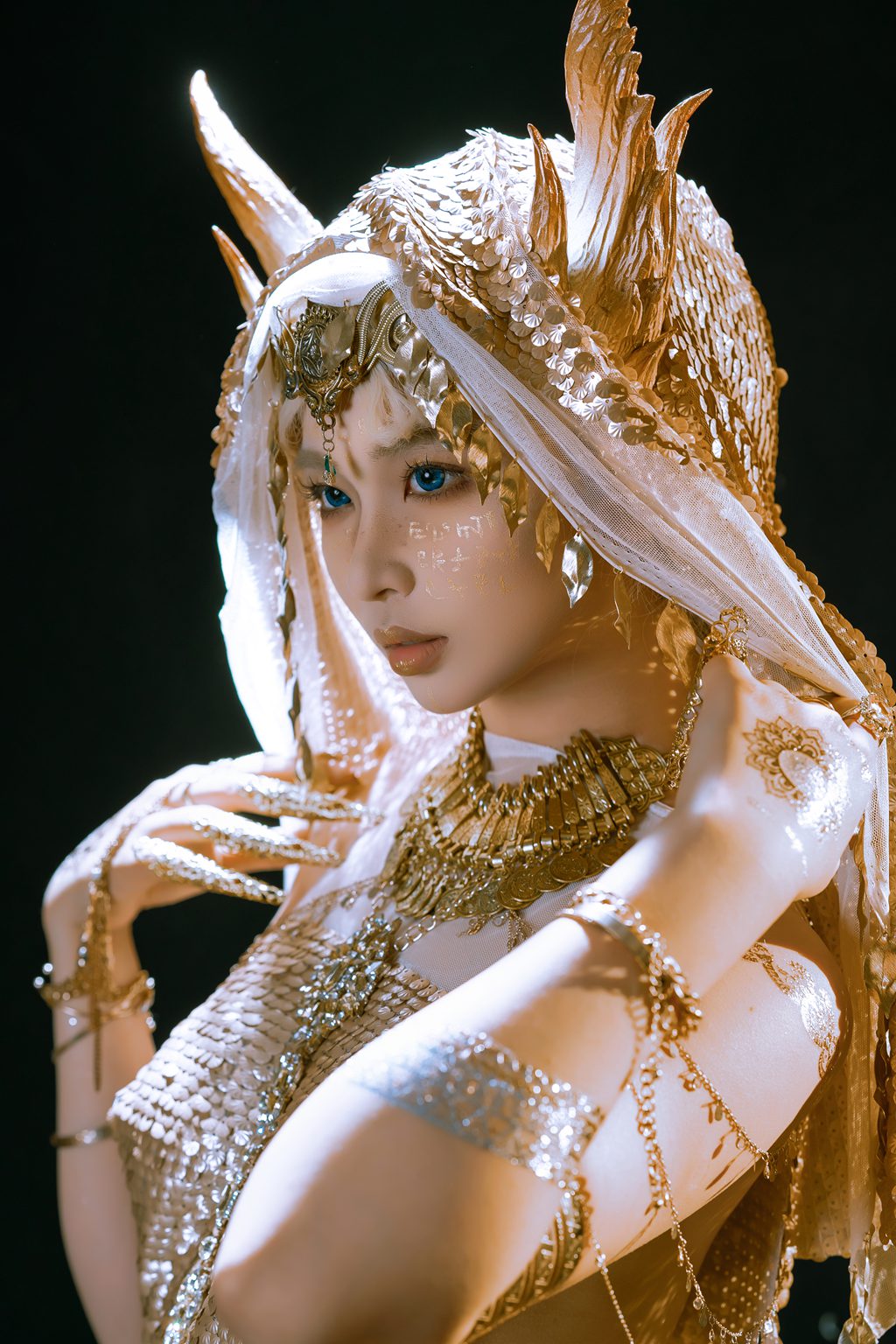 动漫Coser@轩萧 利库什 龙星 [16P/213MB] 网红写真-第1张