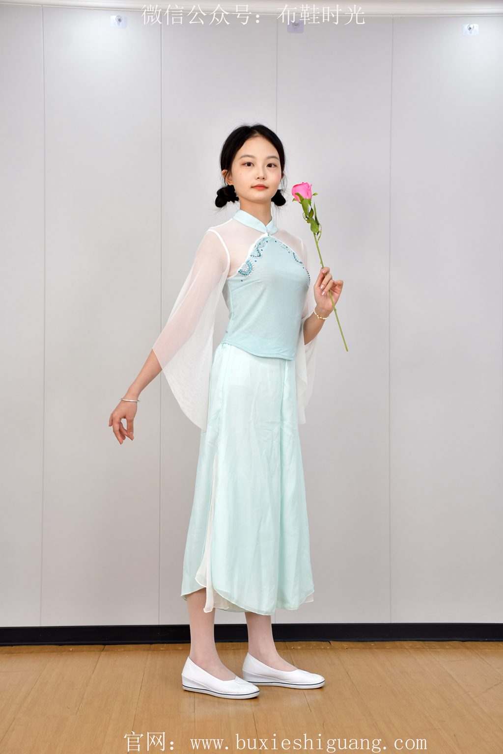 布鞋时光 NO.262 双双~【青纱素履】雅姿裁软雾，素履衬春纱，袖底藏云。（花絮版）[96P/1V/5.87GB] 布鞋时光-第4张