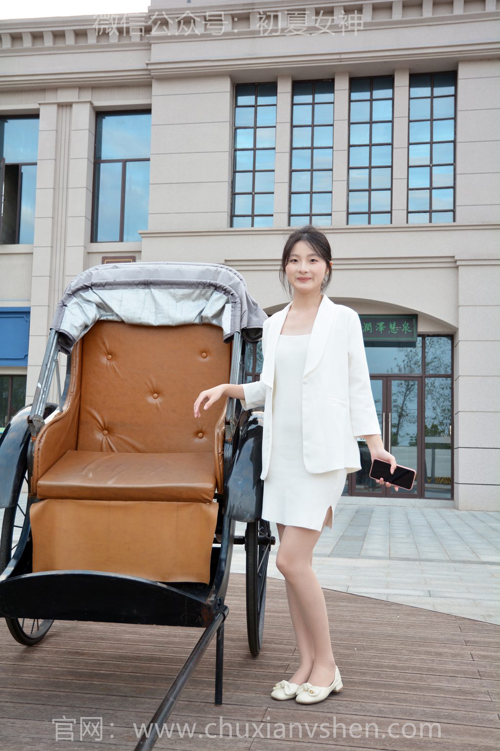 [初夏女神] NO.313 安妮~【纯净如雪】一刚一柔，恰到好处，让你既拥有职场的干练，又不失女性的柔美。[100P/1V/4.01GB] 其它写真-第4张