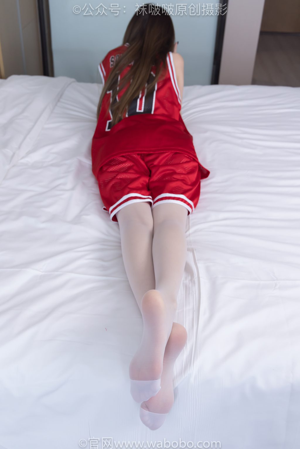 [BoBoSocks袜啵啵] NO.644 稚予-板鞋、拖鞋、薄白丝、五指薄灰丝 [147P/1V/6.01GB] 年费专享-第4张