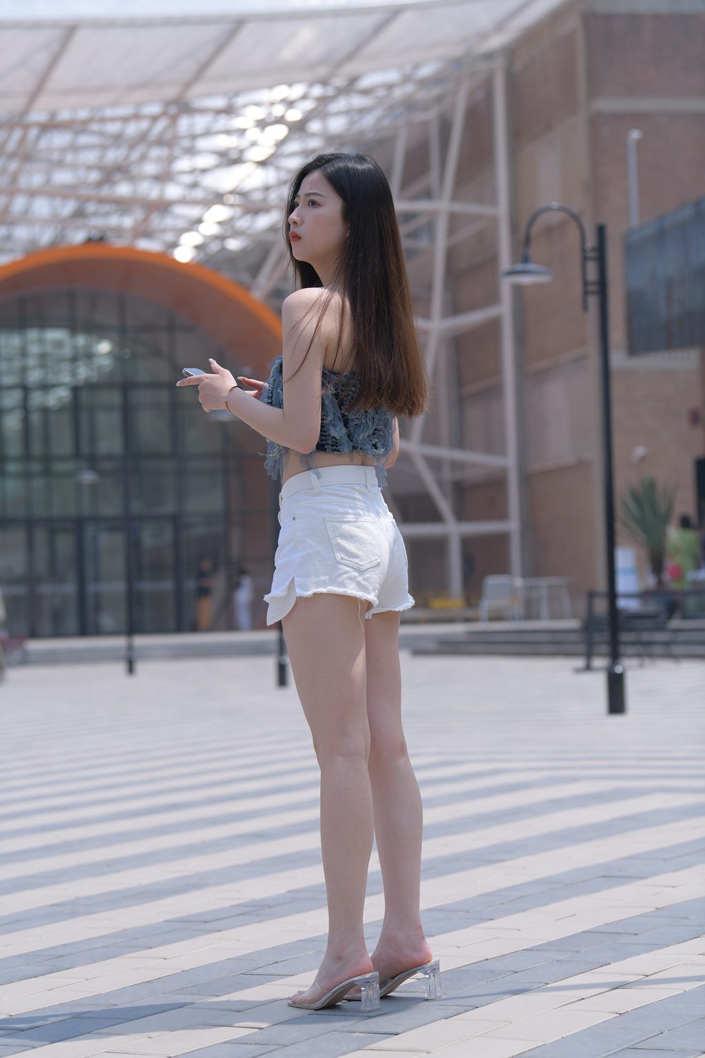 魔镜街拍 NO.311-精选街拍-一始街拍作品 – 白色热裤[770P/1.71GB] 其它写真-第3张