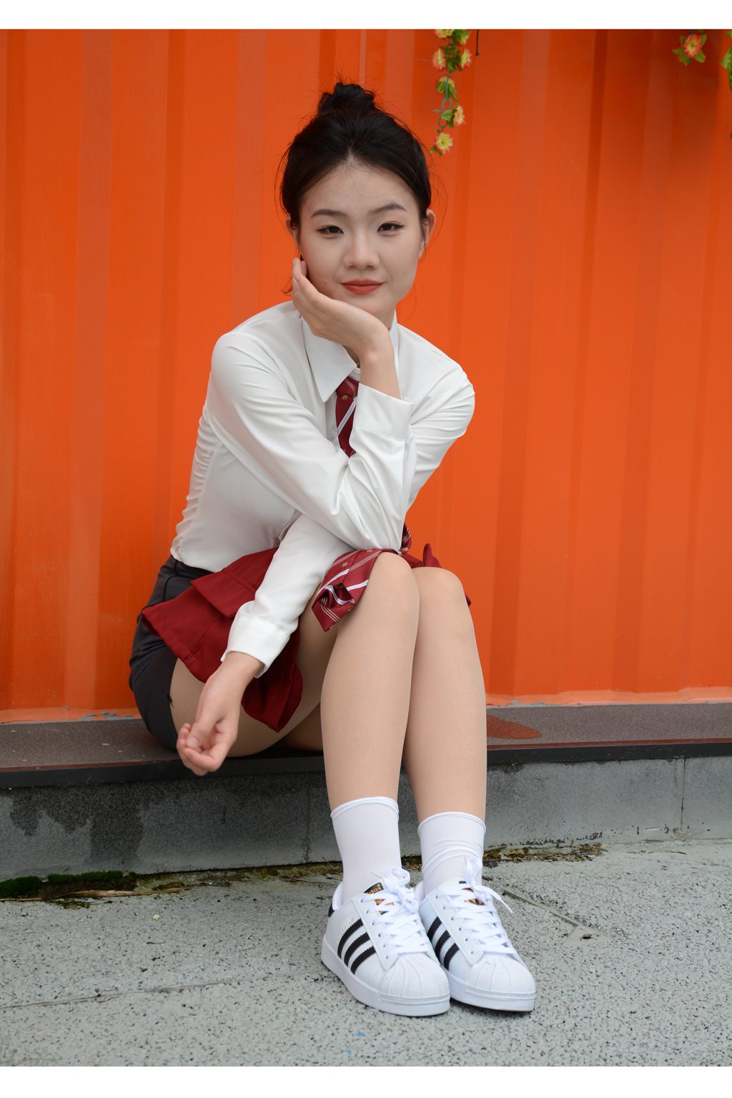 [爱月下] NO.128 伊一~【“可爱”的我】马上要离开学校了。（无印照片版）[120P/500MB] 年费专享-第3张