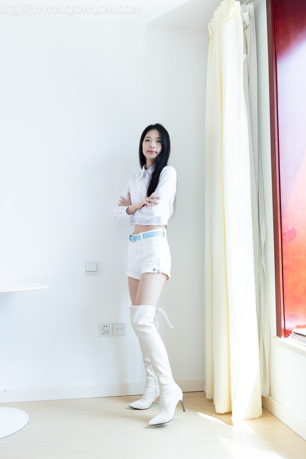 勿恋传媒 NO.2626 茯苓-雨打芭蕉 [181P/1V/3.84GB] 其它写真-第3张