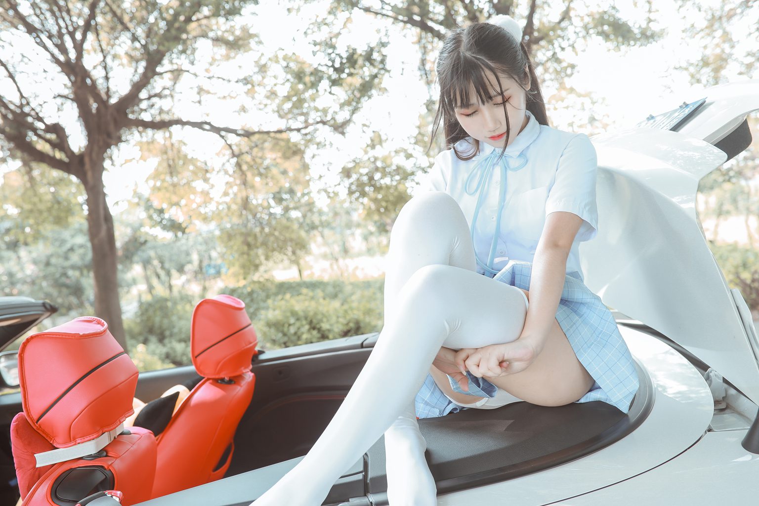 动漫博主@不呆猫 白丝过膝袜 [21P12V-209MB] 网红写真-第2张